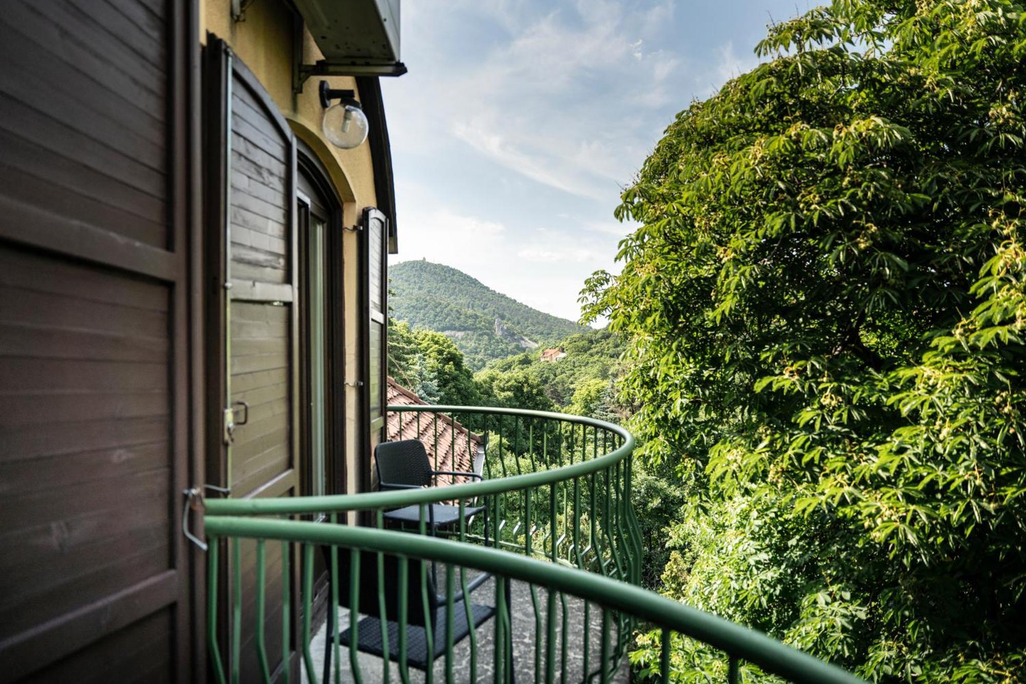 Hotel Bobbio Budapeste Exterior foto