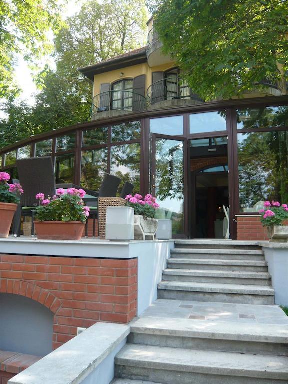 Hotel Bobbio Budapeste Exterior foto